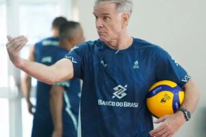 Bernardinho anuncia os inscritos do Brasil na Liga das Nações de Vôlei