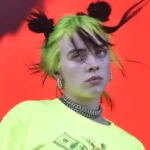 Billie Eilish relembra trauma com assessoria de imprensa aos 14 anos