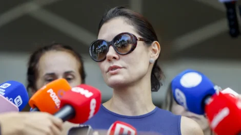 Bolsonaro é levado a hospital para passar por cirurgia, diz Michelle