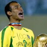 Brasil, penta com Djalma, Nilton, Carlos, Cafu e Roberto, sofre nas laterais