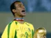 Brasil, penta com Djalma, Nilton, Carlos, Cafu e Roberto, sofre nas laterais