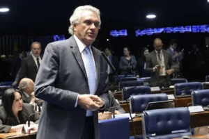 Caiado fala em trabalhar com Zema para evitar divisão da direita após discutir aliança