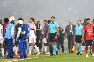 Caos na Libertadores: Flamengo pode ganhar 3 pontos após jogo cancelado