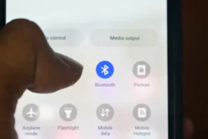 Celular com Bluetooth sempre ligado? Conheça os riscos