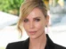 Charlize Theron desabafa sobre desgaste físico aos 50