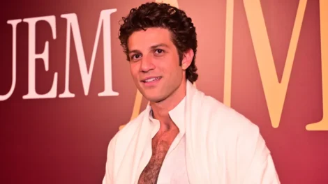 Chay Suede diz que vai dar pausa em novelas após fazer 4 protagonistas em 7 anos