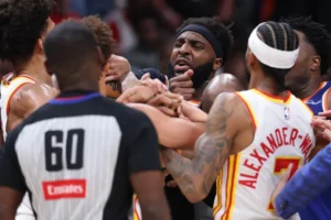 Clima esquentou nos Playoffs da NBA em Atlanta; árbitro acabou no chão