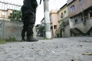 Comando Vermelho expande domínio no Rio e avança para Norte e Nordeste