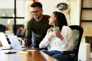 Como lidar com uma paixão por um colega de trabalho