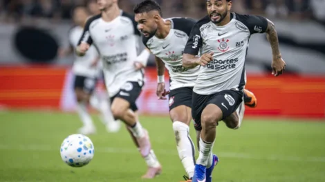 Corinthians de Diniz joga bem, bate Peñarol e encaminha vaga na Libertadores