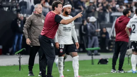 Diniz defende Yuri Alberto após vaias da torcida do Corinthians e quer permanência de Memphis