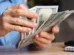 Dólar supera R$ 5 e bolsa cai quase 2% em dia de turbulência