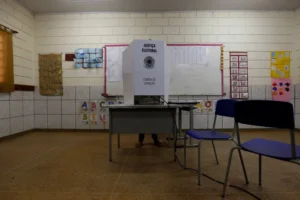 Eleições 2026: eleitor pode se inscrever para ser mesário voluntário