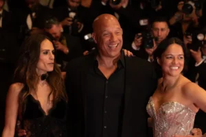 Elenco de 'Velozes e Furiosos' homenageia Paul Walker em Cannes