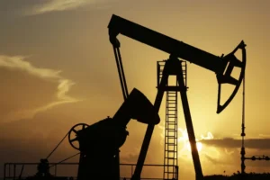 Emirados Árabes acusam Irã de atacar zona petrolífera