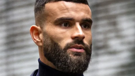 Ex-PSV solto após acidente que matou criança: "Quero voltar a jogar"