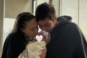 Ex de Pete Davidson diz que está cuidando da filha “sozinha”