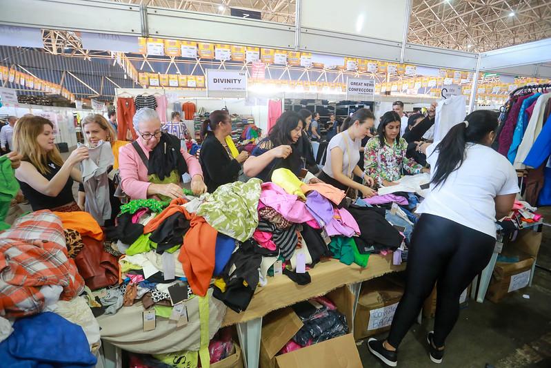 Feira Ponta de Estoque segue com comercialização de estandes