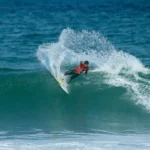 Filipe Toledo surfa ao lado de golfinhos em Gold Coast: 'Coisas que só o surfe proporciona'
