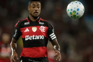 Flamengo renova com Bruno Henrique até 2027: 'Começo de uma nova era'