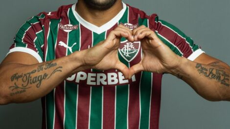Fluminense anuncia a contratação do atacante Hulk