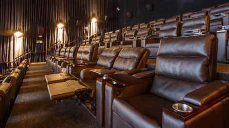 Frio e cinema combinam com a avalanche de lançamentos para Maringá nesta semana
