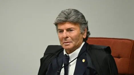 Fux acompanha Cármen Lúcia e vota contra redução de inelegibilidade na Lei da Ficha Limpa