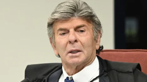 Fux diverge de Gilmar no STF e defende limitar alcance do foro privilegiado