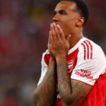 Gabriel Magalhães quebra silêncio após perder pênalti contra o PSG