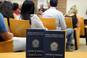 Governo lança campanha nacional pelo fim da escala de trabalho 6x1