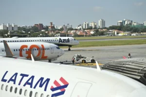 Guerra pressiona caixa de companhias aéreas no Brasil, e setor prevê impacto na aviação regional
