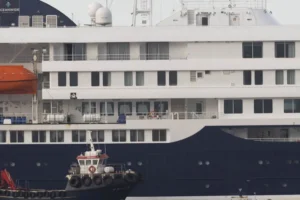 Hantavírus: Começa desembarque de ocupantes de cruzeiro nas Canárias