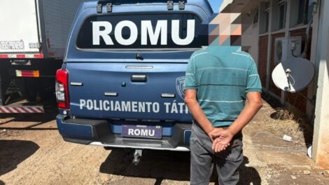 Homem com mandado de prisão em aberto é preso com carga de cigarros contrabandeados em Maringá