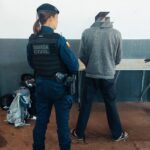 Homem é preso por descumprir medida protetiva no Jardim Piatã, em Maringá