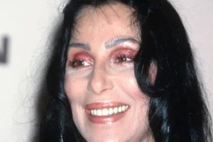 Ícone da cultura pop, Cher completa 80 anos com muita história para contar
