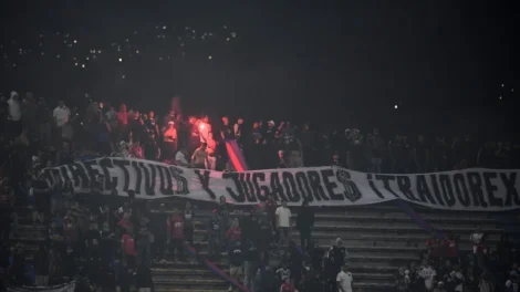 Independiente Medellín jogará sem torcida após caos em jogo com Flamengo