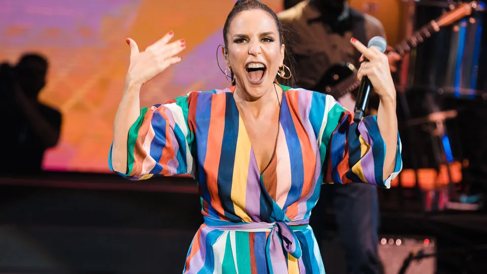 Ivete Sangalo visita Shakira e alimenta rumores de participação em show