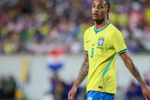 João Pedro lamenta corte da Seleção após volta de Neymar à Copa