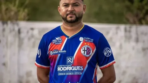 Jogador de futebol morre em acidente de moto, aos 24 anos