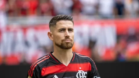 Jorginho tem fratura confirmada, e Flamengo protesta contra arbitragem