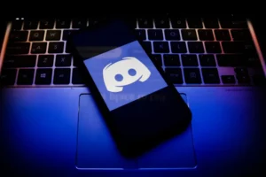 Justiça apreende adolescente investigado por exploração de menores no Discord