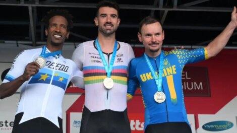 Lauro Chaman é ouro em etapa a Copa do Mundo de ciclismo de estrada