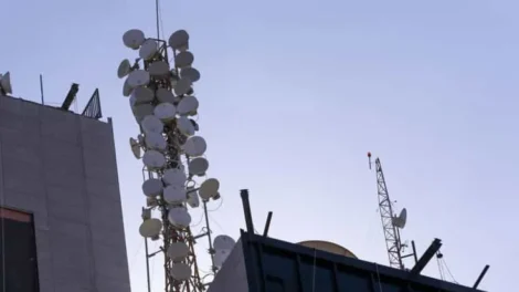 Leilão arrecada R$ 23 mi e mira cobertura em rodovias e áreas remotas