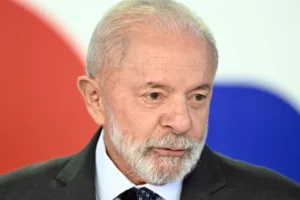 Lula volta a dizer que governo não deixará preços da gasolina e diesel aumentarem por guerra