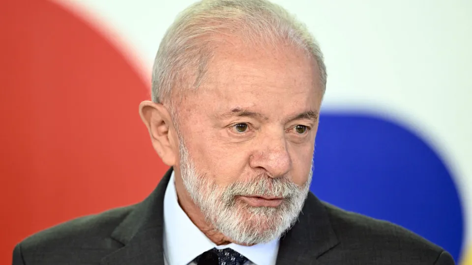 Lula volta a dizer que governo não deixará preços da gasolina e diesel aumentarem por guerra