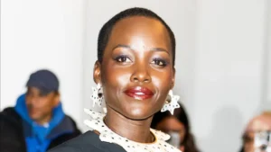 Lupita Nyong’o é alvo de críticas ao ser escalada como a próxima Helena de Troia