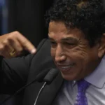 Magno Malta dá tapa na cara de técnica durante exame no DF: "Imunda"
