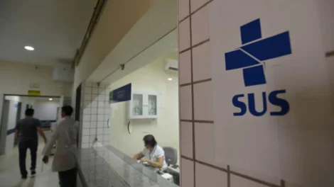 Maior força de trabalho do SUS, enfermagem vive explosão de cursos a distância