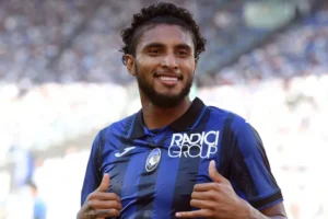 Manchester United mira brasileiro para vaga de Casemiro