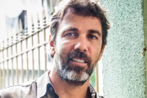 Marcelo Faria é acusado de atacar funcionário com taco de sinuca